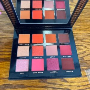 ACE BEAUTE SCARLET DUSK EYE COLOR PALETTE